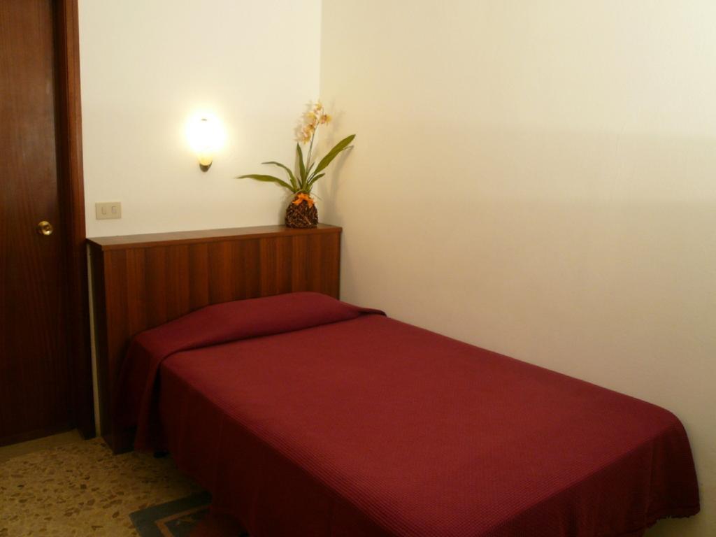 Albergo Ariston Tabiano Terme Bilik gambar